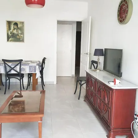 Apartsalou Pepa *